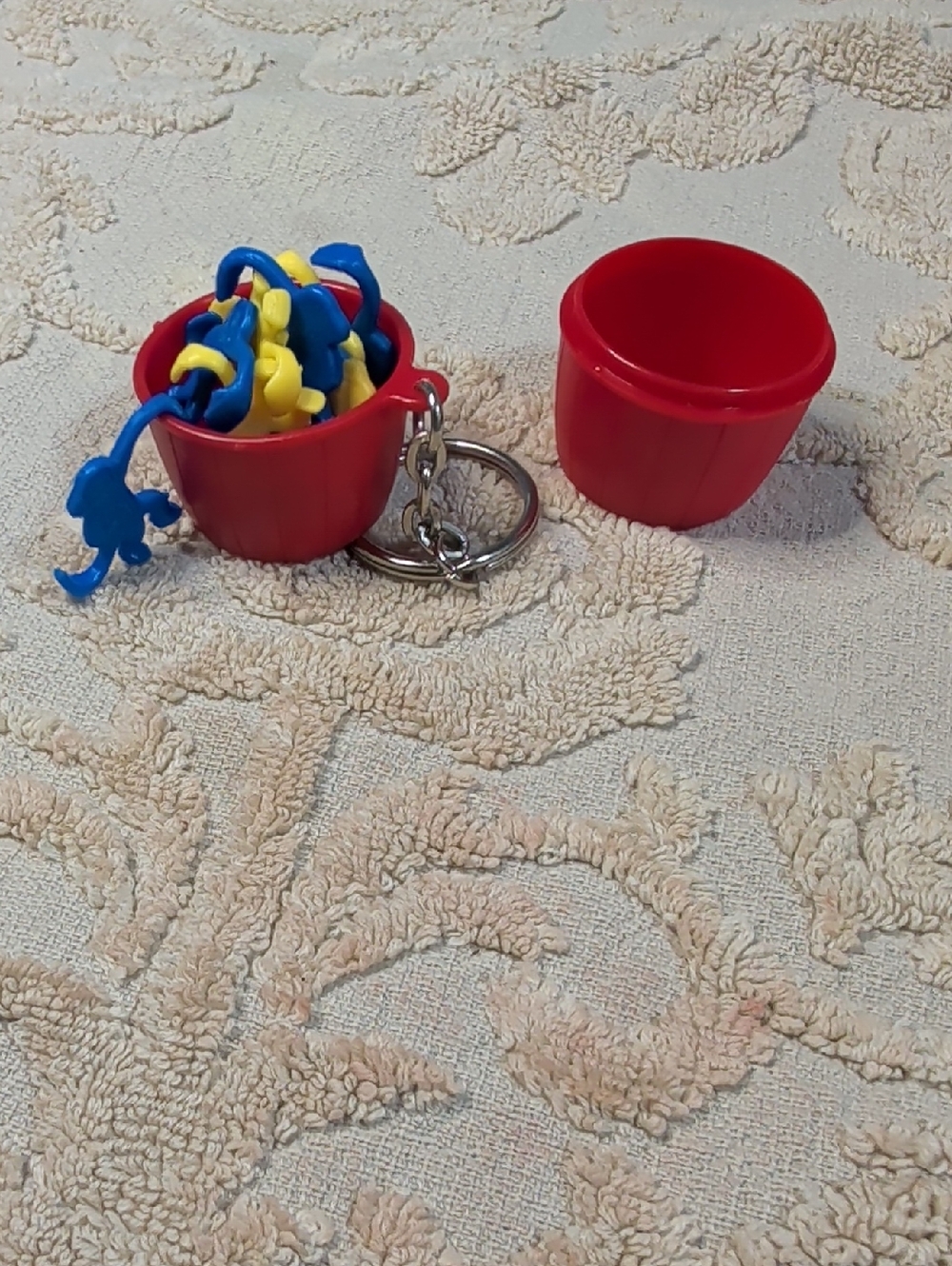 Vintage Mini Barrel Of Monkeys Game - Picture 3 of 4